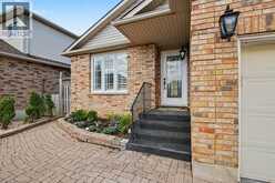 6 THEODORE Drive | Hamilton Ontario | Slide Image Four