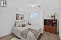 119 BOULDING Avenue | Waterdown Ontario | Slide Image Thirty