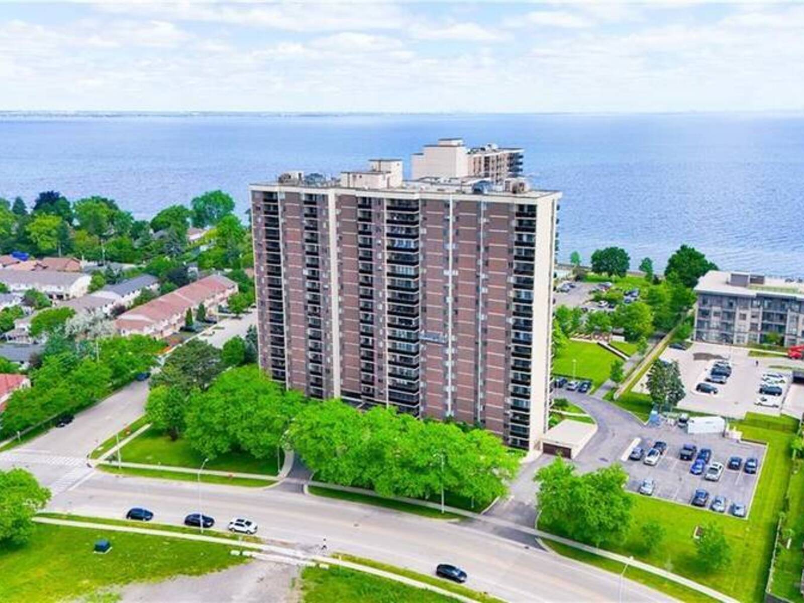 301 FRANCES Avenue Unit# 802, Hamilton, Ontario L8E 3W6