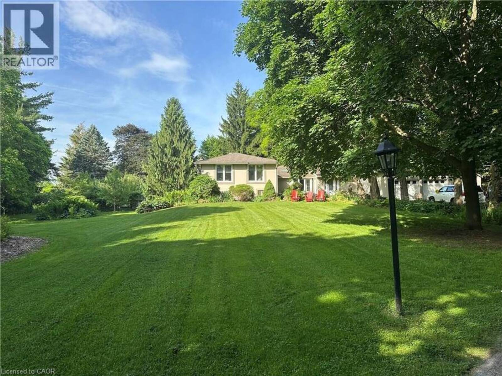 5590 BLIND Line, Burlington, Ontario L7P 0B2