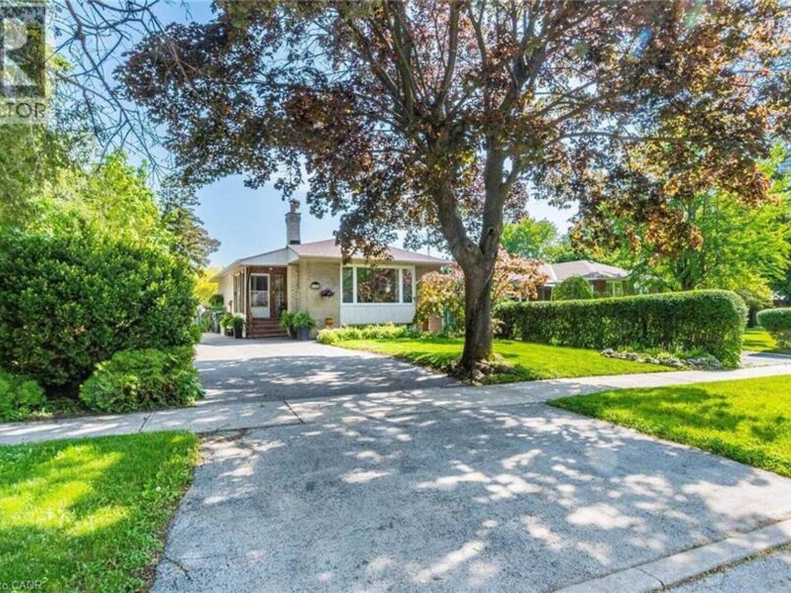 1293 DAIMLER Road, Mississauga, Ontario L5J 3T3