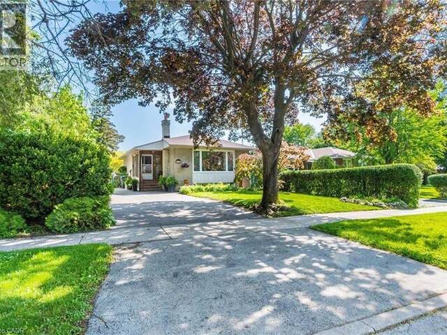 1293 DAIMLER Road Mississauga Ontario, L5J 3T3 - 4 Bedrooms Home For Sale