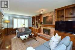 34 HOWARD Boulevard | Waterdown Ontario | Slide Image Ten