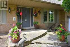 34 HOWARD Boulevard | Waterdown Ontario | Slide Image Three