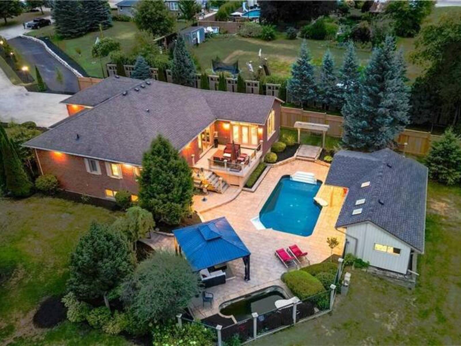 11 CECIL KENNEDY Court, Wilmot, Ontario N3A 4H9