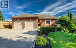 11 CECIL KENNEDY Court | Wilmot Ontario | Slide Image Two
