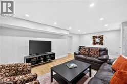 15 CHEVAL Drive | Grimsby Ontario | Slide Image Forty