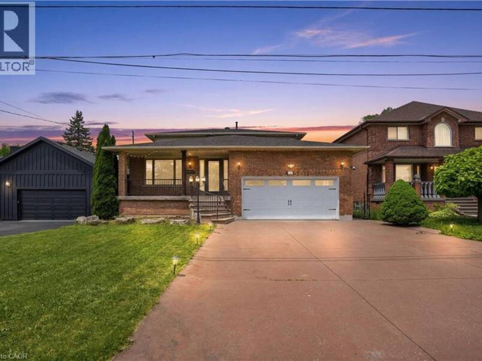 111 AUBREY Avenue, Hamilton, Ontario L8J 2T2