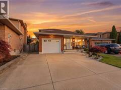 11 GABRIELE Court Hamilton Ontario, L8G 5C4