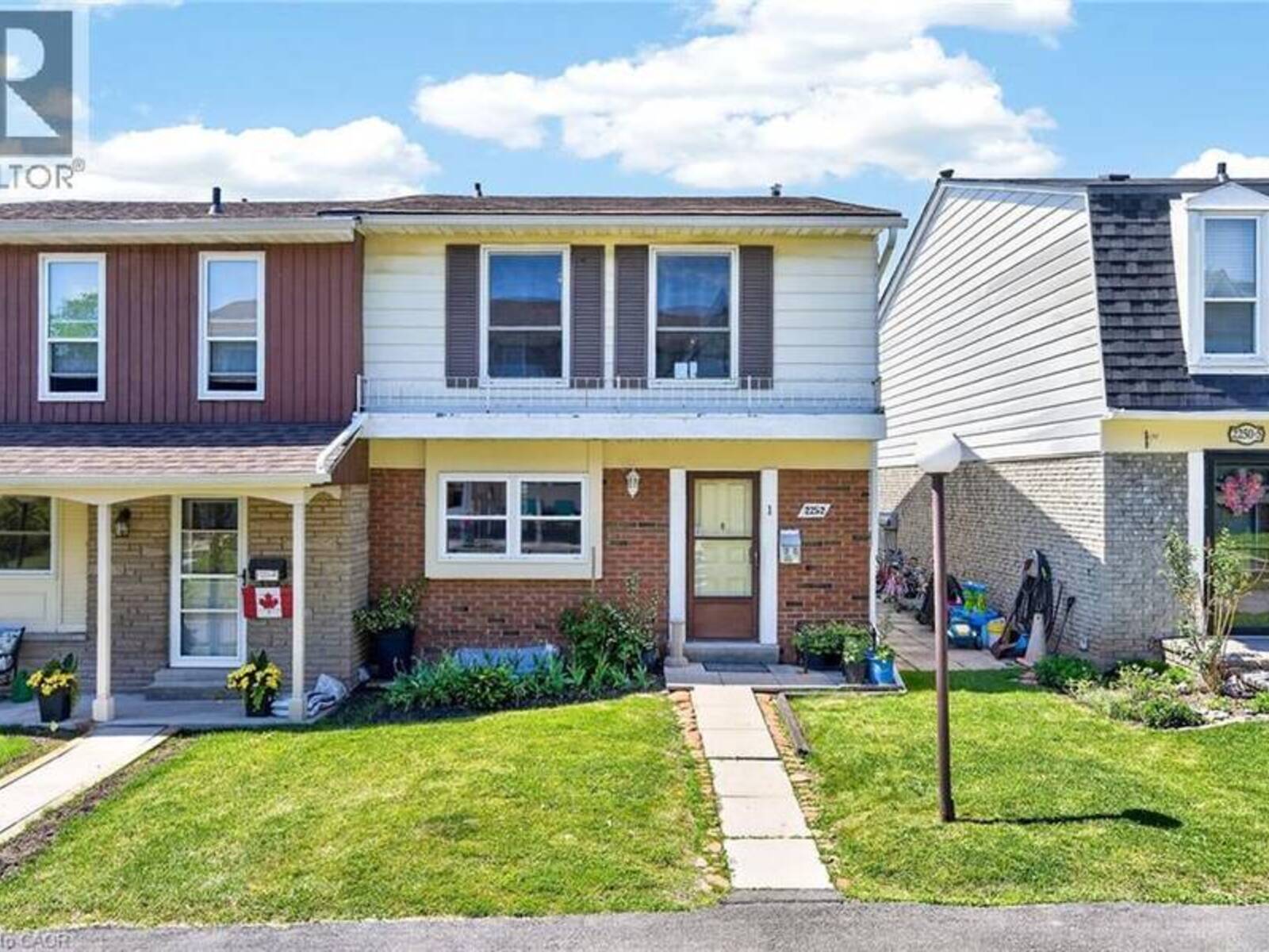 2252 UPPER MIDDLE Road Unit# 1, Burlington, Ontario L7P 2Z9