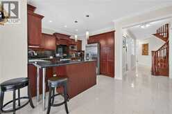 81 MORNING MIST Drive | Hamilton Ontario | Slide Image Thirteen