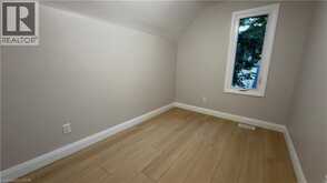 18 MIEHM Place | Kitchener Ontario | Slide Image Eighteen