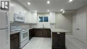 18 MIEHM Place | Kitchener Ontario | Slide Image Four