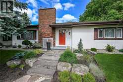 511 FIDDLER'S GREEN Road | Ancaster Ontario | Slide Image Four