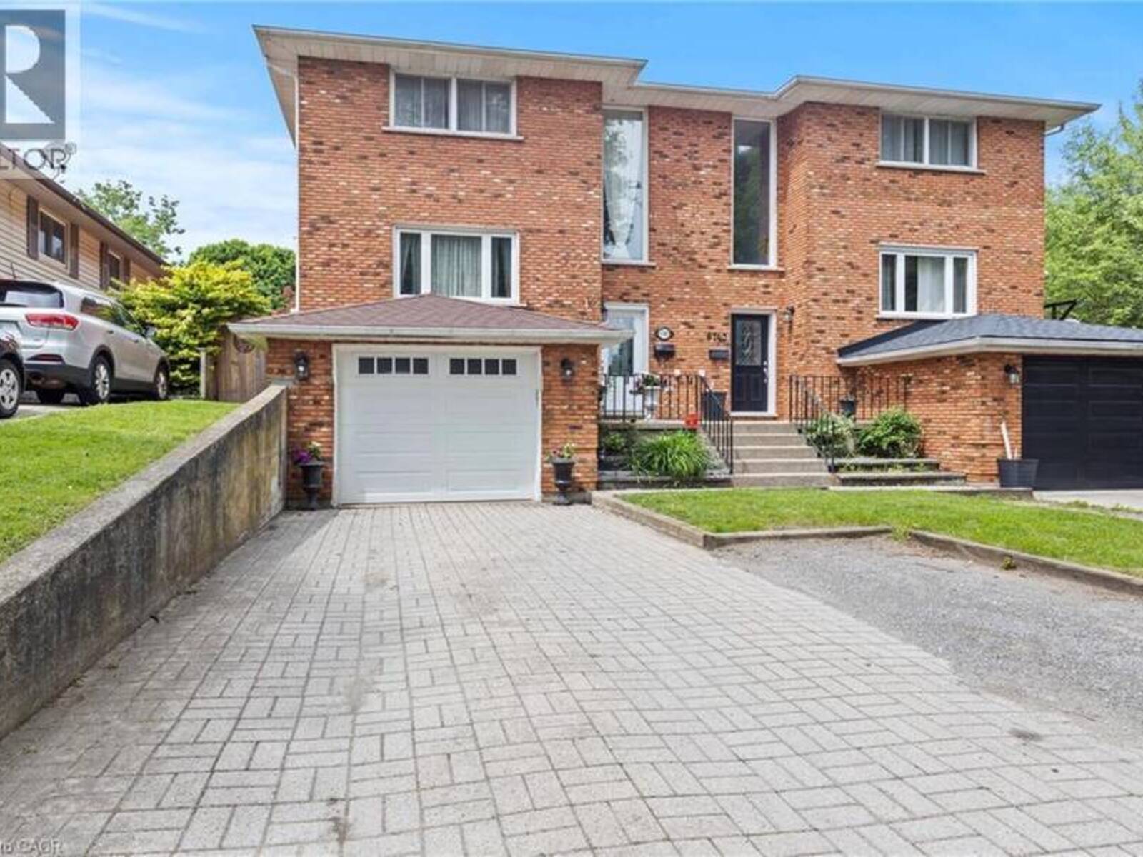 6745 DAWSON Street, Niagara Falls, Ontario L2E 7B6