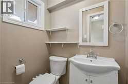 62 CORBETT Drive | Barrie Ontario | Slide Image Twelve