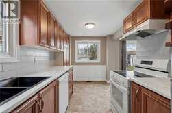62 CORBETT Drive | Barrie Ontario | Slide Image Nine