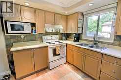 541 PARKVIEW Crescent | Cambridge Ontario | Slide Image Eight