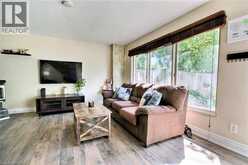 541 PARKVIEW Crescent | Cambridge Ontario | Slide Image Four