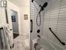 227 SILVERBIRCH Boulevard | Hamilton Ontario | Slide Image Eleven