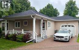 227 SILVERBIRCH Boulevard | Hamilton Ontario | Slide Image One