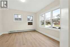 1012 NORTH SHORE Boulevard E | Burlington Ontario | Slide Image Nineteen