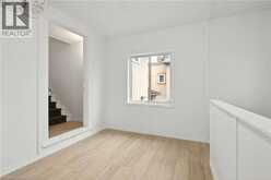 1012 NORTH SHORE Boulevard E | Burlington Ontario | Slide Image Thirty-three