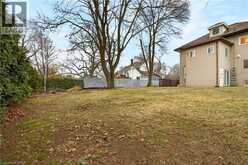 1012 NORTH SHORE Boulevard E | Burlington Ontario | Slide Image Forty