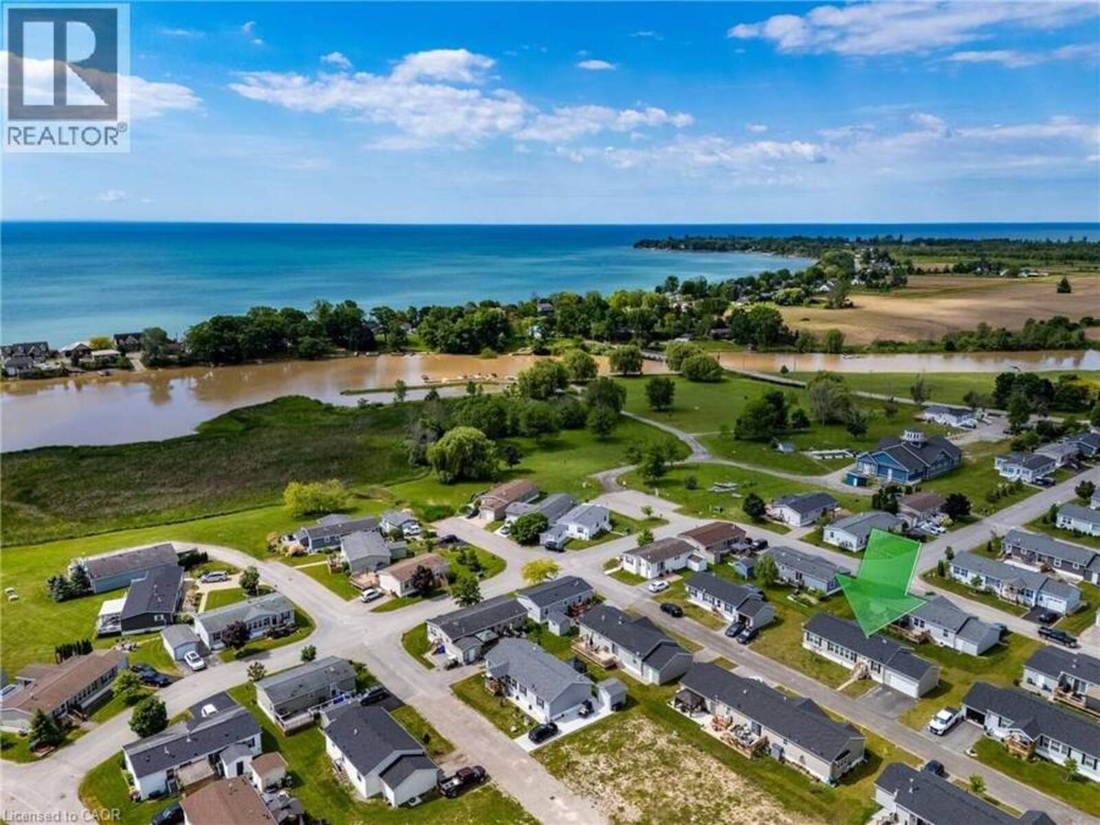 11 HICKORY HOLLOW, Nanticoke, Ontario N0A 1P0