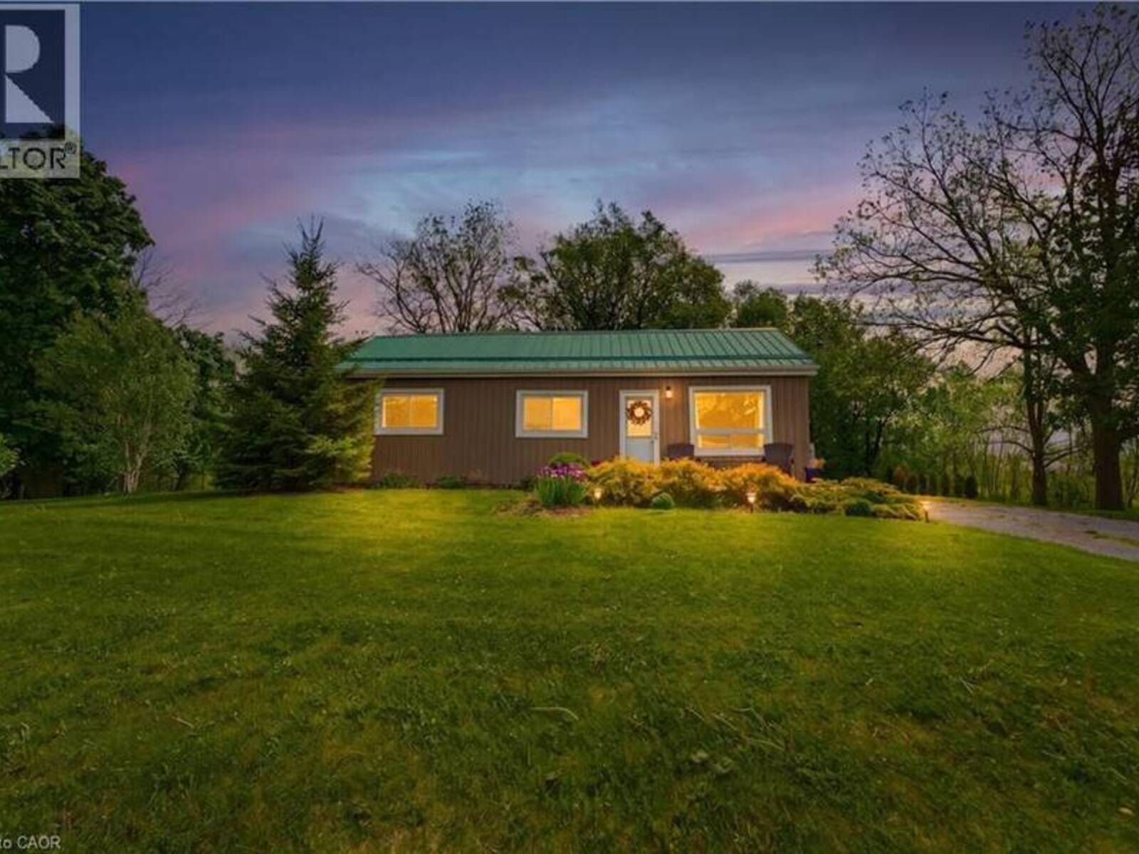 1390 MCKENZIE Road, Caledonia, Ontario N3W 2C2