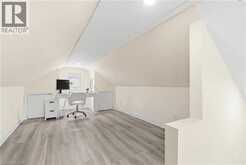 141 MCANULTY Boulevard | Hamilton Ontario | Slide Image Nineteen