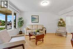 31 PINEWARBLER Drive | Hamilton Ontario | Slide Image Nine