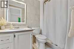 31 PINEWARBLER Drive | Hamilton Ontario | Slide Image Sixteen
