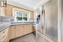 1305 WALKER'S Line | Burlington Ontario | Slide Image Twelve