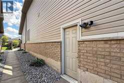 18 GATEWAY Avenue | Smithville Ontario | Slide Image Forty