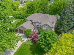 22 BURT Court Hamilton Ontario, L8G 3H4