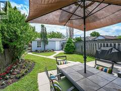 184 LONDON Street N Hamilton Ontario, L8H 4C2
