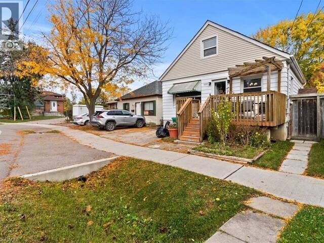 1097 ENOLA Avenue Mississauga Ontario, L5G 4B1 - 4 Bedrooms Home For Sale