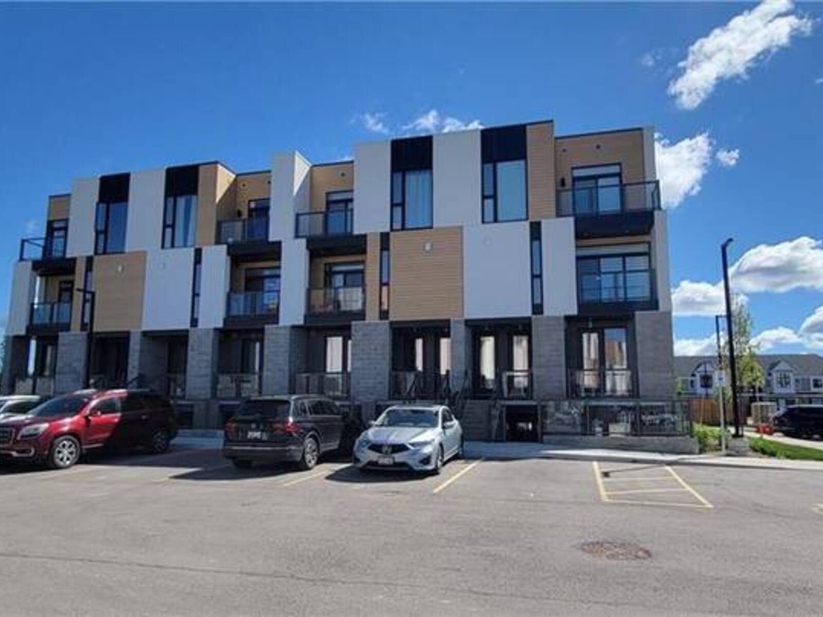 142 FOAMFLOWER Place Unit# 12, Waterloo, Ontario N2V 0G9