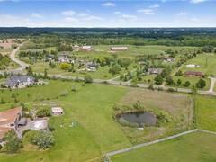 418 MCBAY Road Brantford Ontario, N3T 5L4