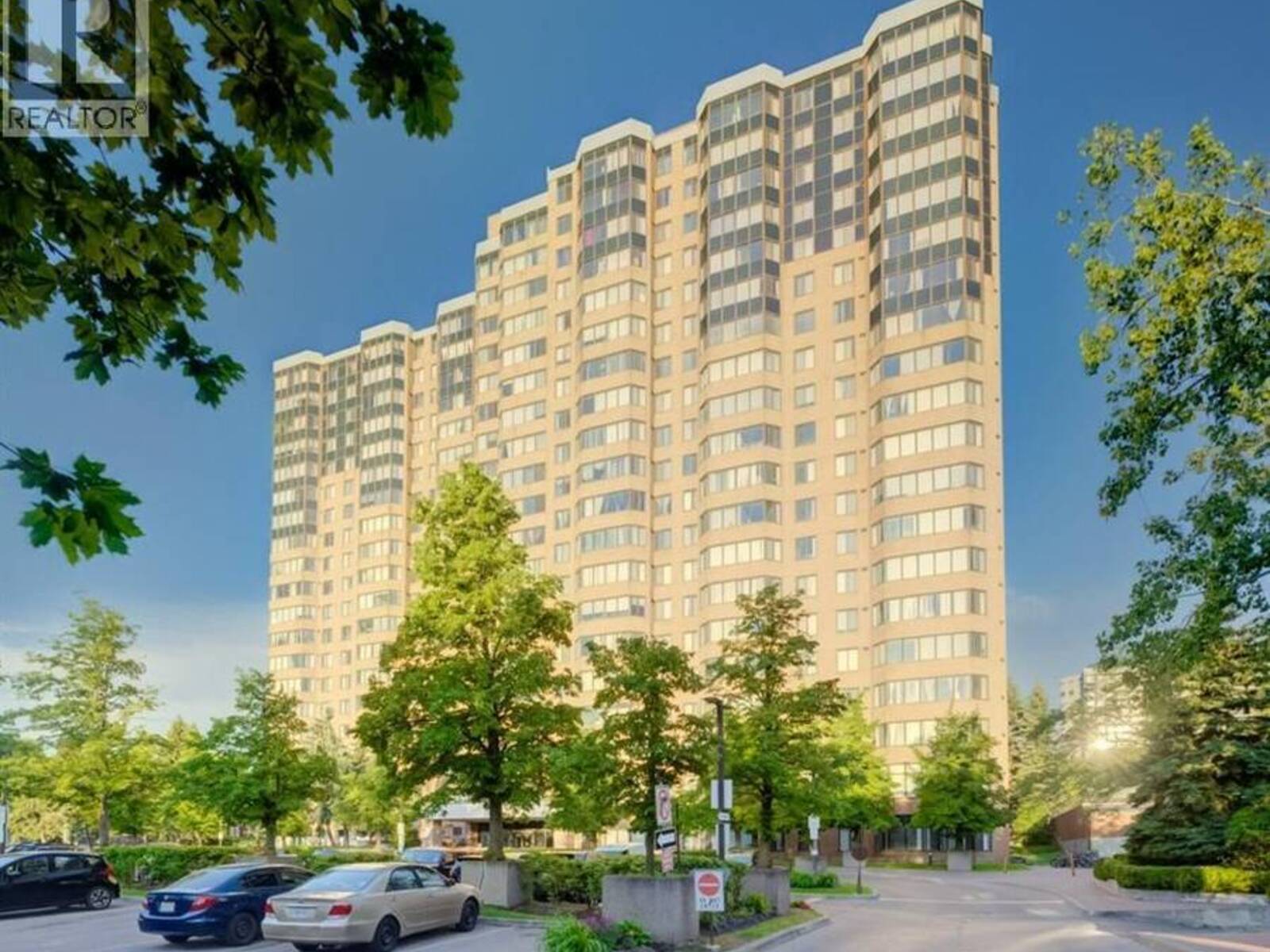 80 ALTON TOWERS Circle Unit# 1913, Toronto, Ontario M1V 5E8