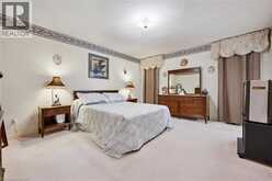 176 SANDFORD FLEMING Drive | Waterloo Ontario | Slide Image Seventeen