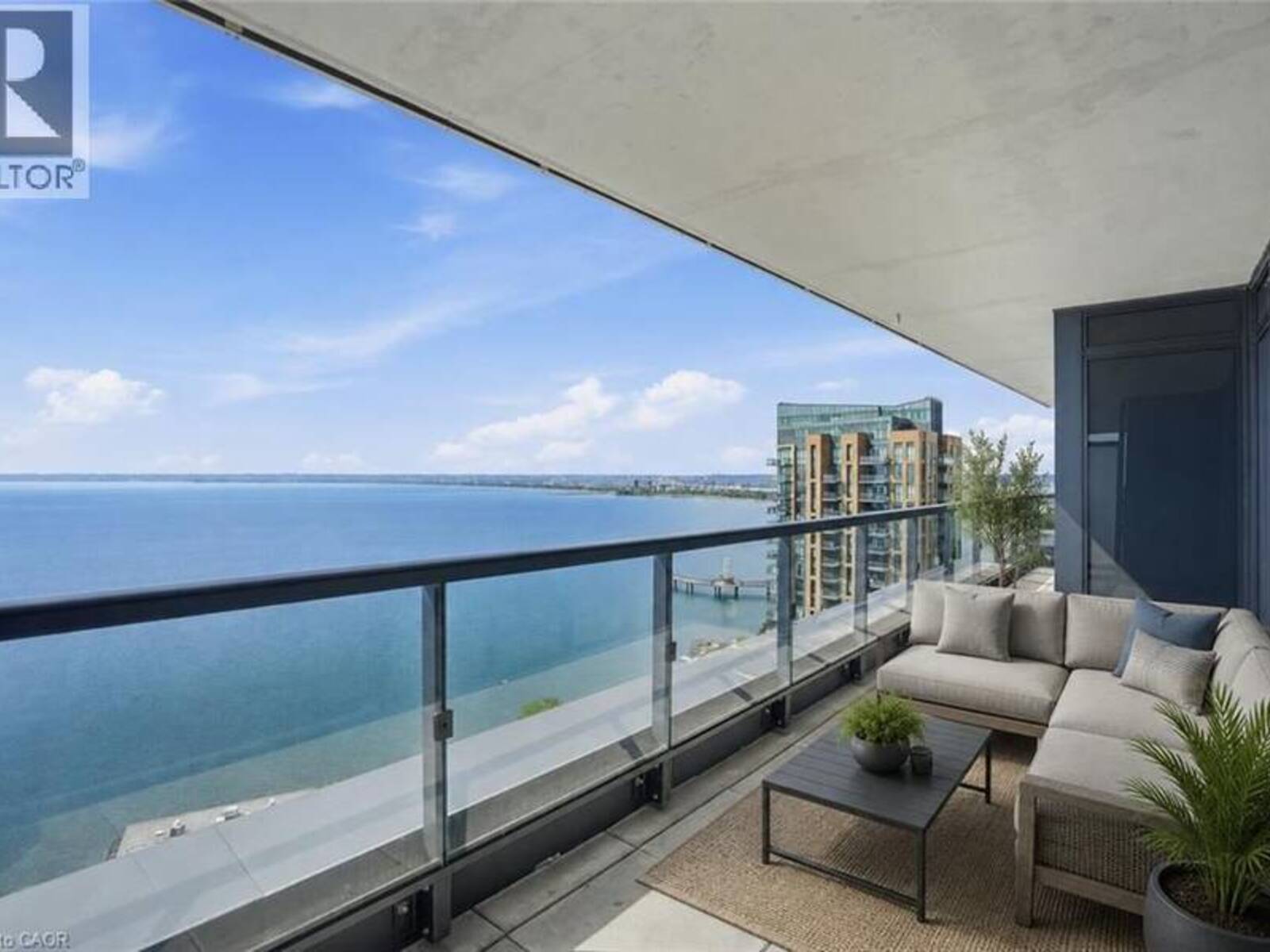 370 MARTHA Street Unit# 2104, Burlington, Ontario L7R 0G9
