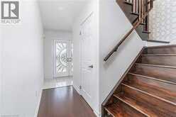 32 HEDGES Crescent | Hamilton Ontario | Slide Image Three
