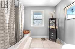 915 QUEENSTON Road | Niagara-on-the-Lake Ontario | Slide Image Thirty-five