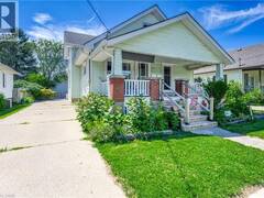 115 COLLINGWOOD Street Sarnia Ontario, N7T 6M8