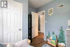 149 EAST 34TH Street | Hamilton Ontario | Slide Image Nineteen