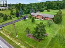 398 MOUNTAIN Road | Grimsby Ontario | Slide Image Two