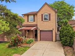 3 TWINOAKS Crescent Hamilton Ontario, L8J 2E6