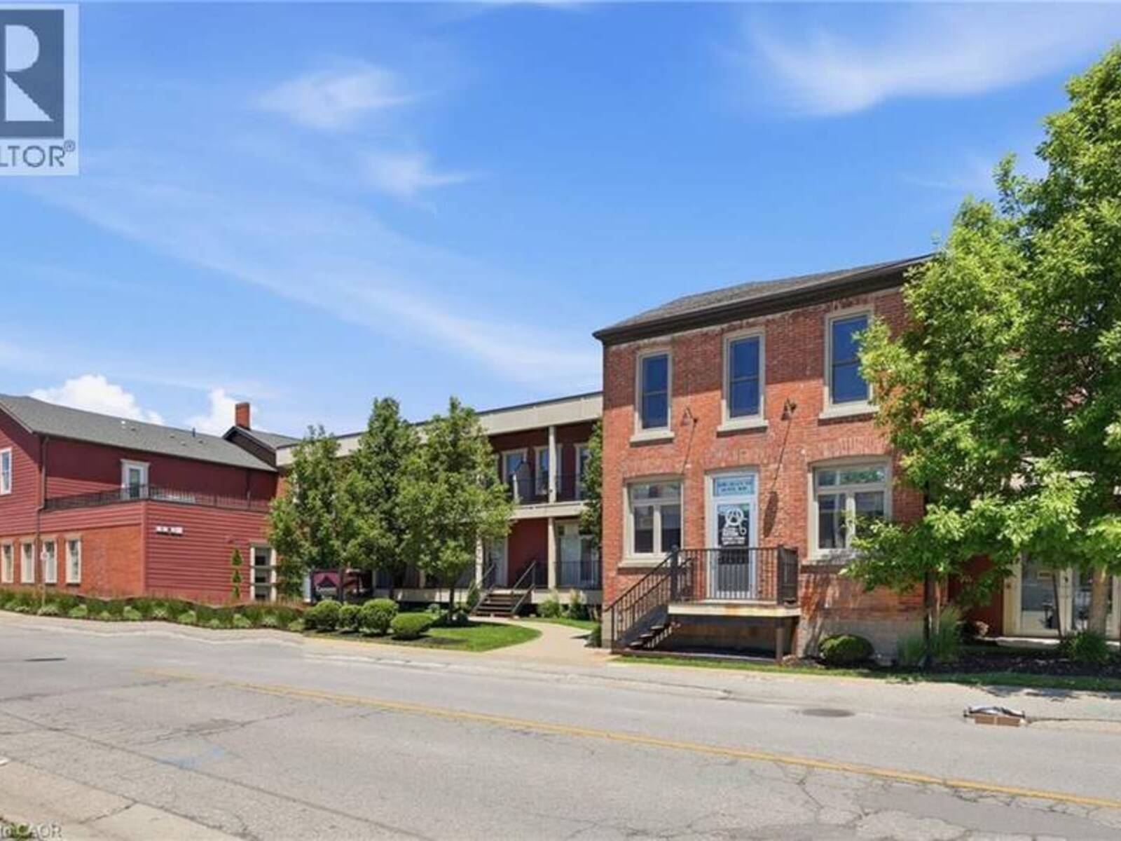 3710 MAIN Street Unit# 201, Niagara Falls, Ontario L2G 6B1